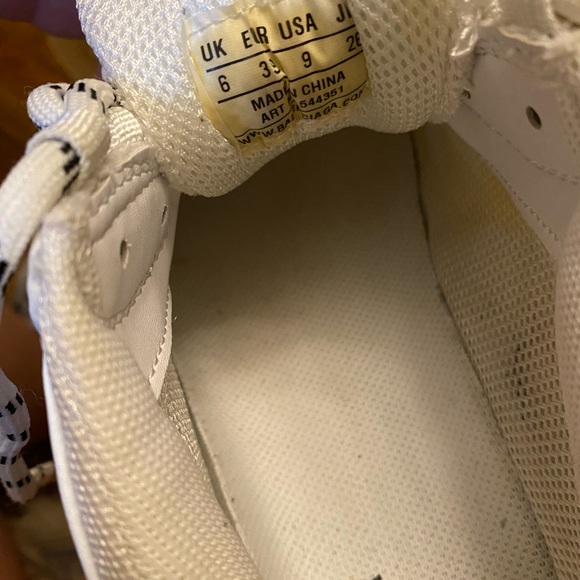 Women shoes size 9 slightly worn - Picture 3 of 4